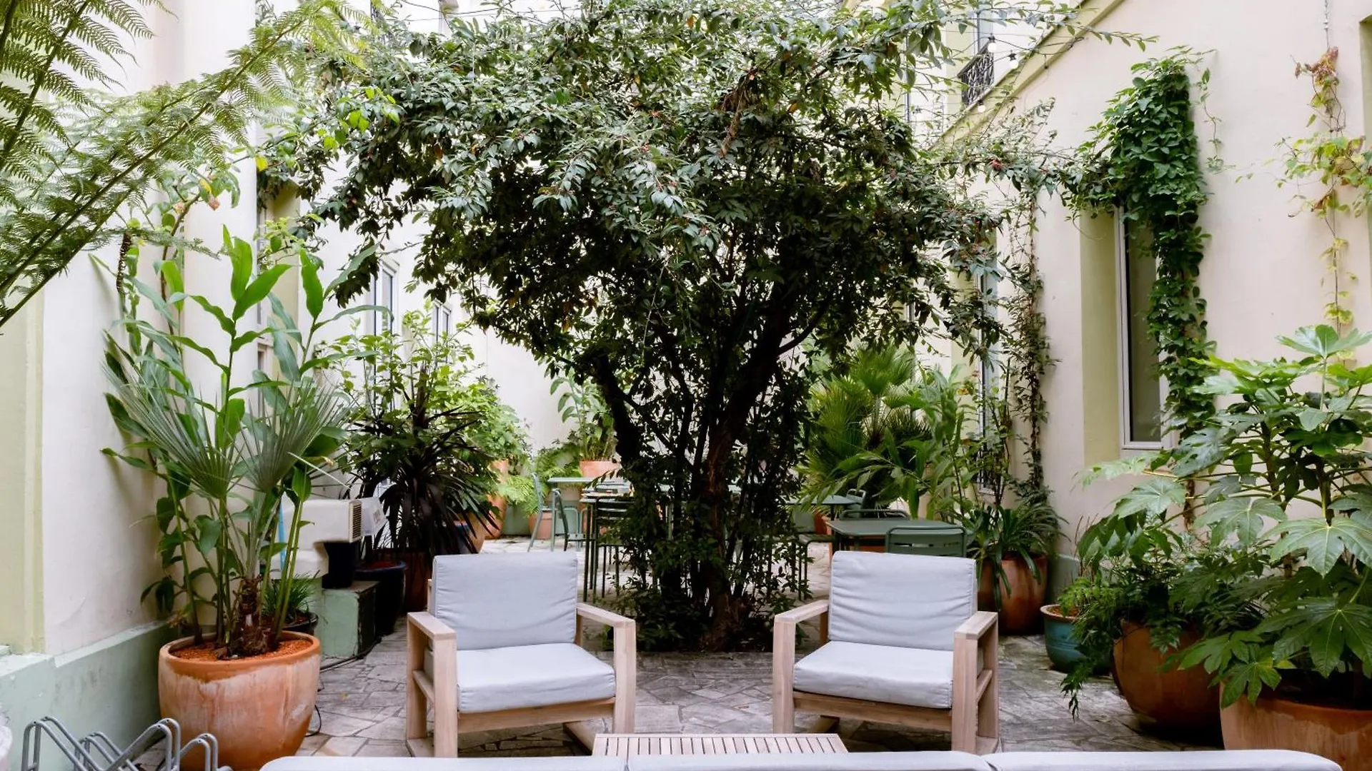 Kyriad Paris 10 - Canal Saint Martin - Republique מלון