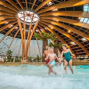 Les Ormes Domaine Et 3*, Epiniac Frankreich