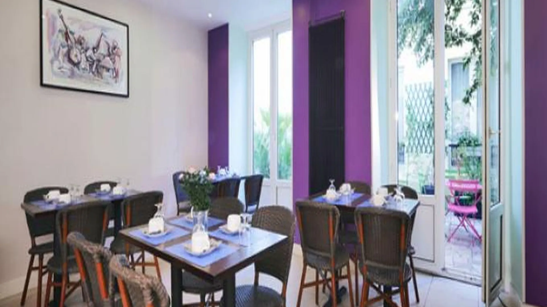 *** Hotel Kyriad Paris 10 - Canal Saint Martin - Republique France