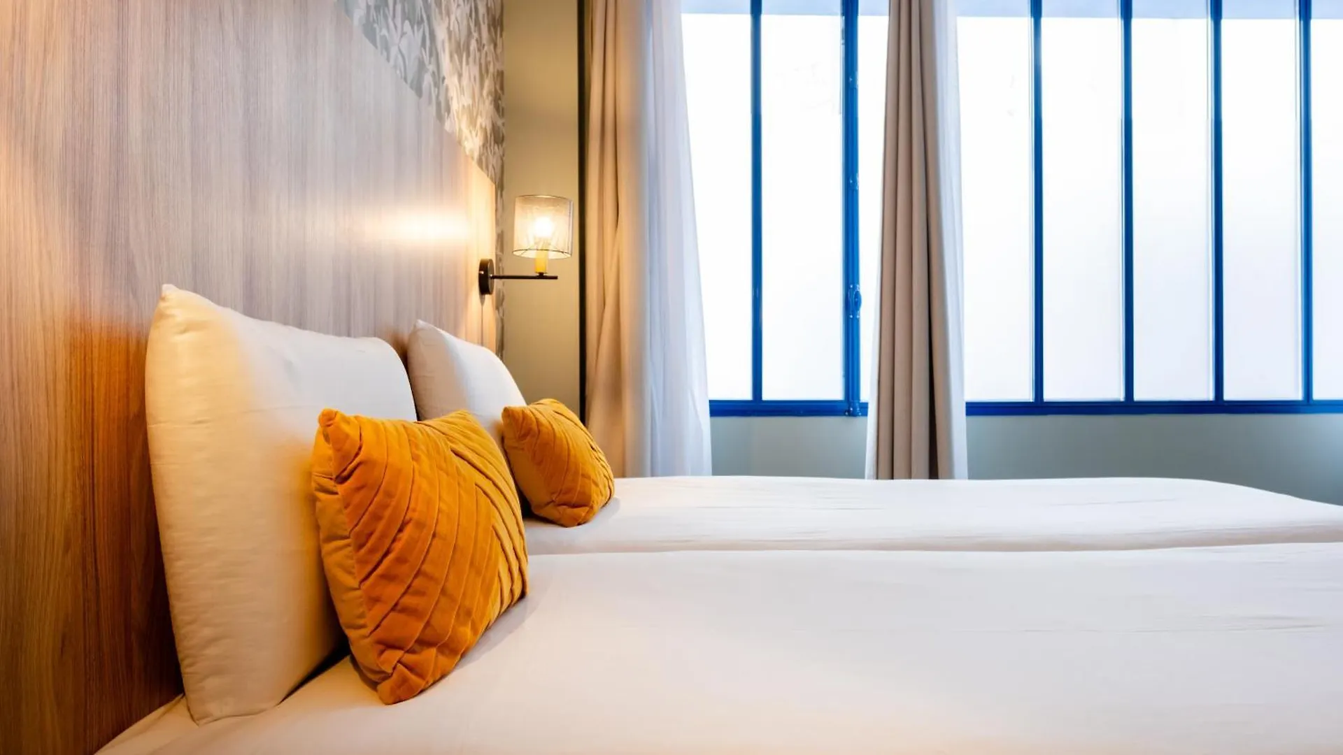Hotel Kyriad Paris 10 - Canal Saint Martin - Republique