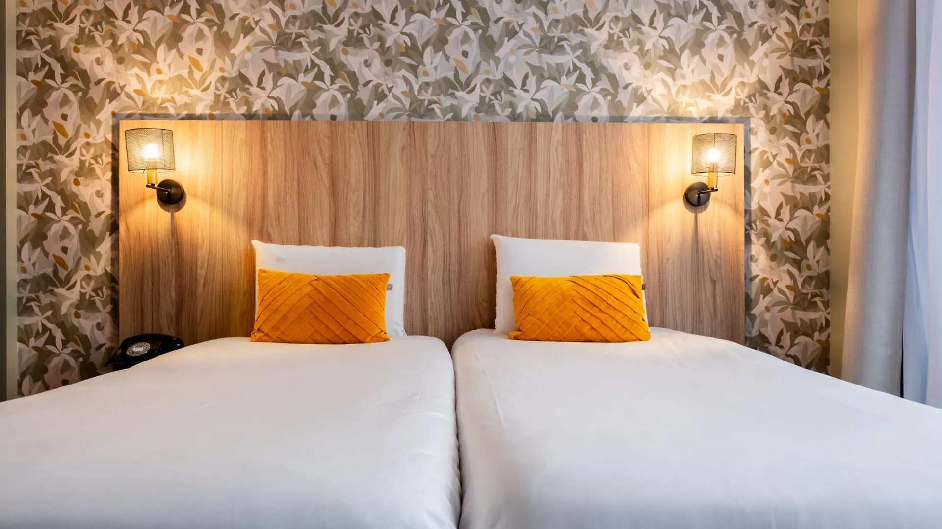 Hotel Kyriad Paris 10 - Canal Saint Martin - République