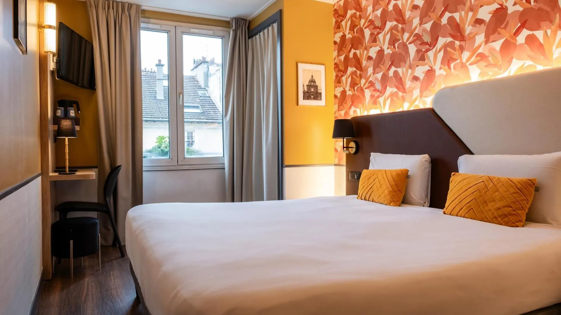 Kyriad Paris 10 - Canal Saint Martin - Republique Hotel